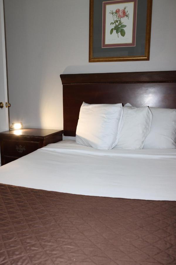 The Burgundy Inn Hotel And Apartments Ocean City Exterior photo